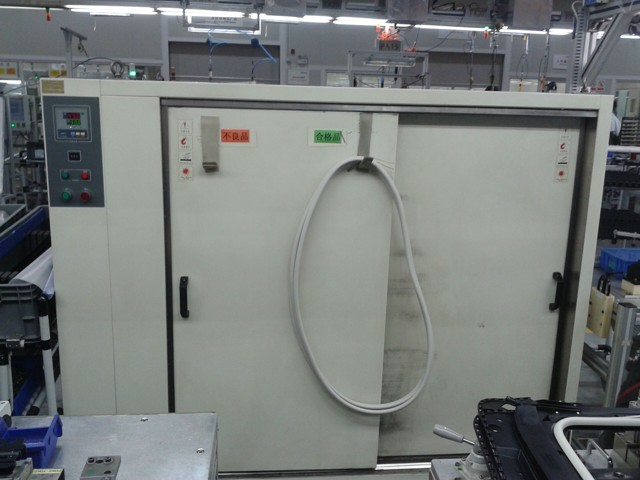 汽車零配件烘箱